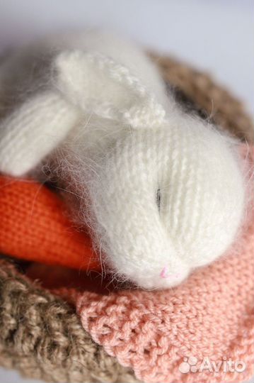 Спящий кролик зайчик ручной работы