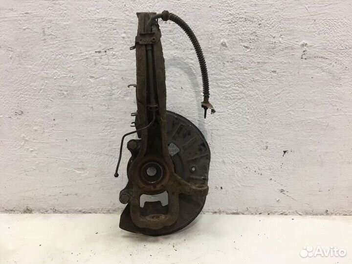 Кулак поворотный передний правый Volkswagen