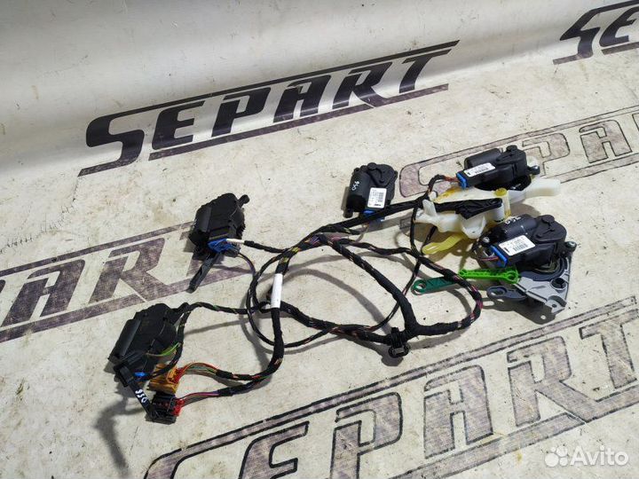 Сервопривод заслонки печки Audi A3 8V 1.8 cjsb