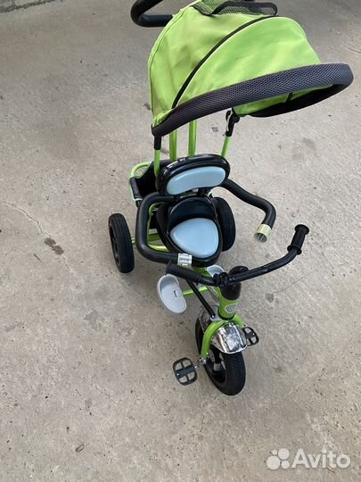 Детский велосипед с ручкой трехколесный