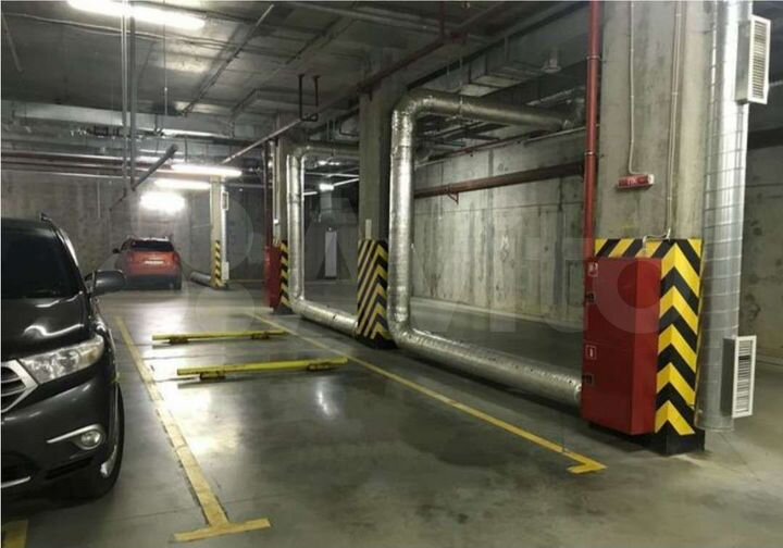 Машиноместо, 14 м²