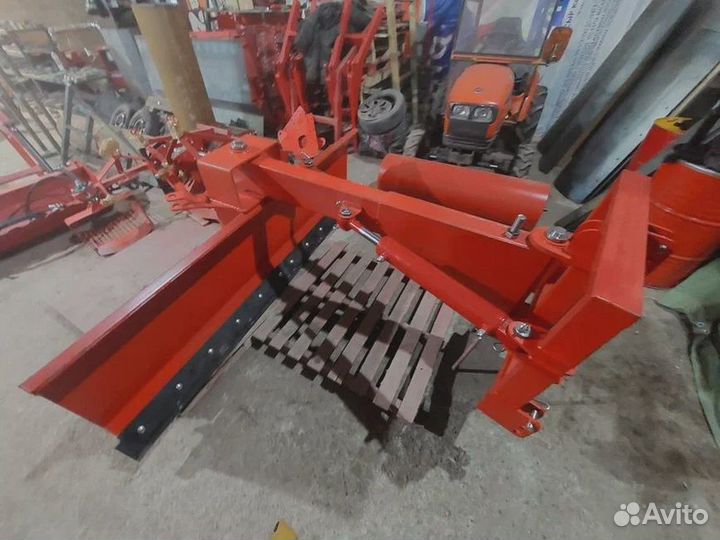 Гидравлический грейдерный отвал 2,5м на мтз