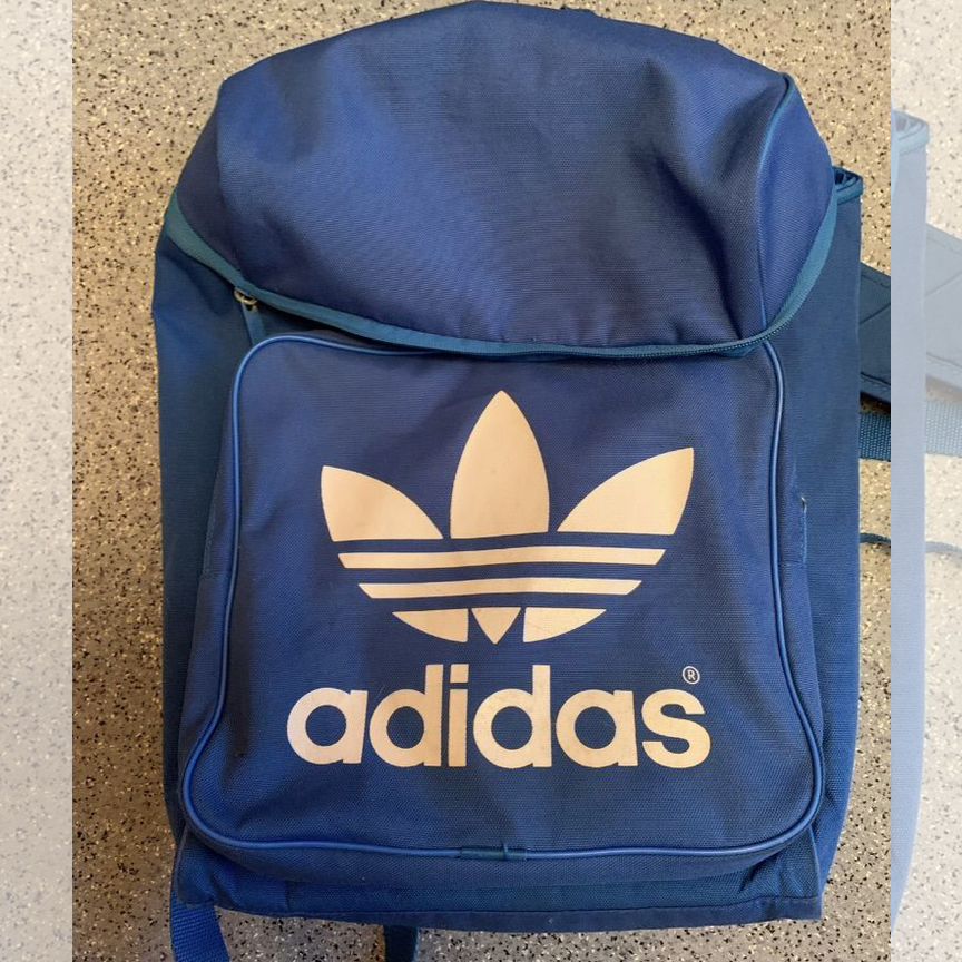 Ochiq mushuk ichida pissed