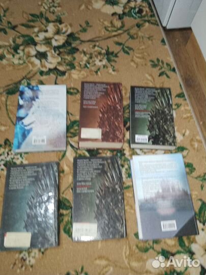 Сага Джорджа Мартина Игра престолов