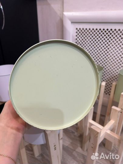 Кашпо с подставкой