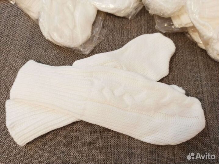 Варежки женские