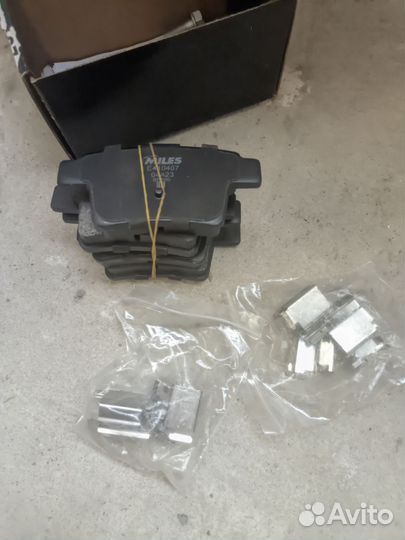 Тормозные колодки задние Ford Mondeo 3