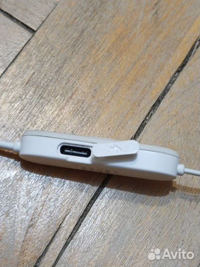 Наушники JBL tune 215 Bluetooth