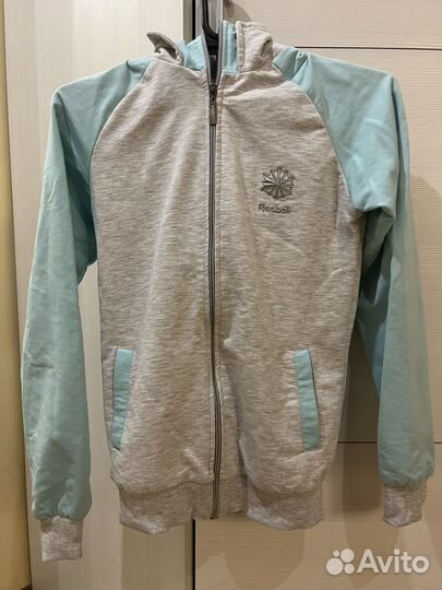 Спортивный костюм женский