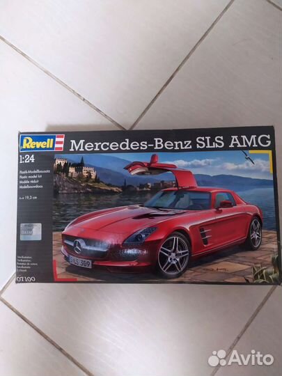 Mercedes SLS AMG Revell 1:24