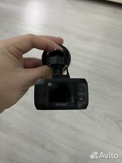 Видеорегистратор eplutus