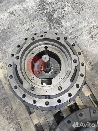 Редуктор хода EC290BFX 14551155