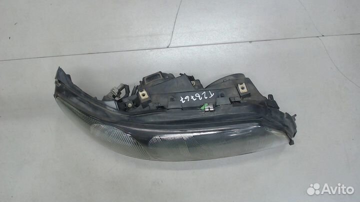 Фара (передняя) Volvo V70, 2004