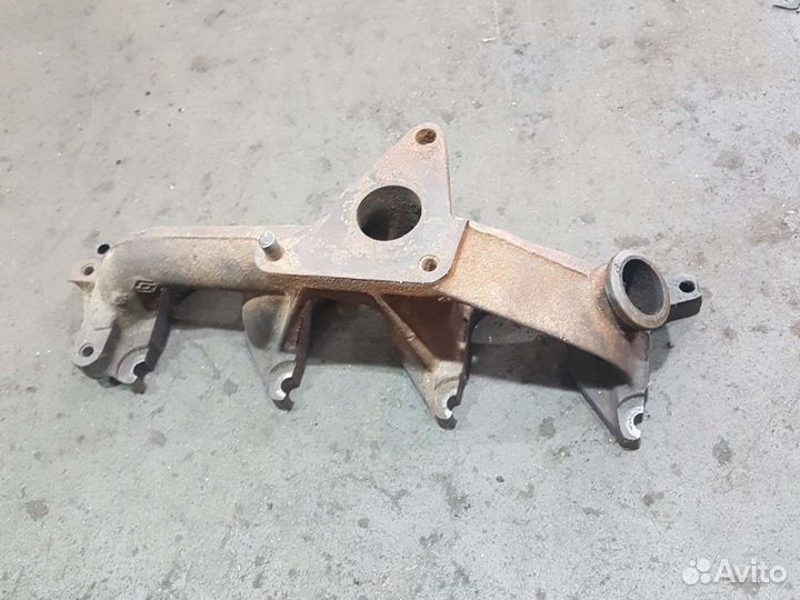 Выпускной коллектор renault