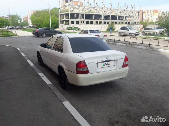 Mazda Familia 1.3 AT, 2001, 200 000 км