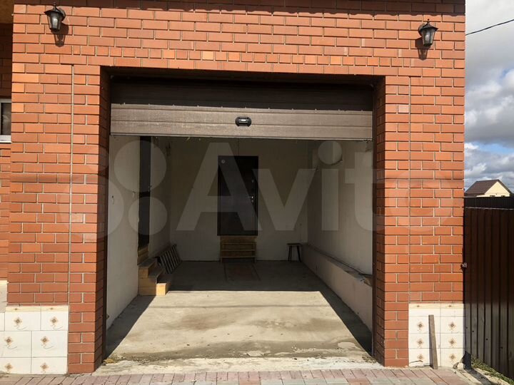 Коттедж 210 м² на участке 16 сот.