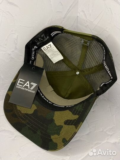 Бейсболка emporio armani с дефектом