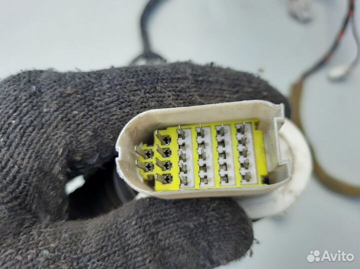 Проводка передней правой двери Mazda Xedos 6