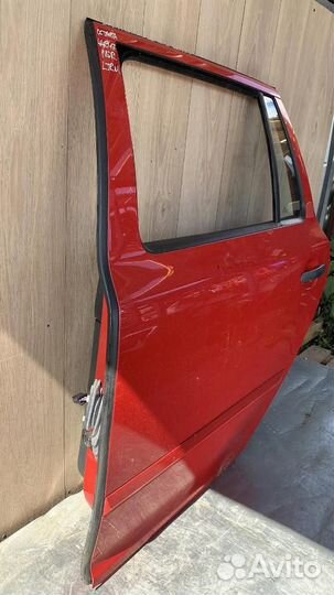 Дверь задняя левая Skoda Octavia
