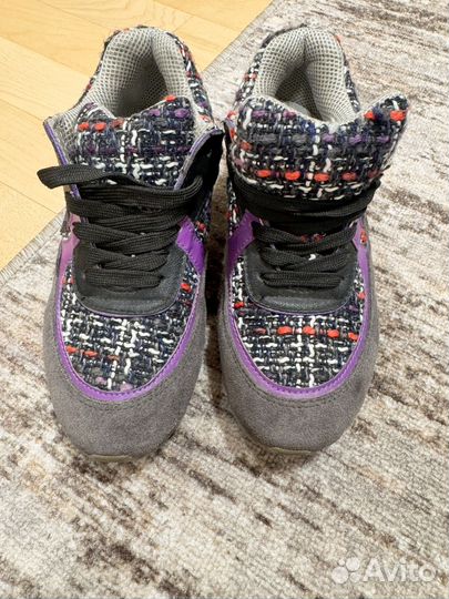 Продам кросовки шанель, обуты пару рас, 37 размер