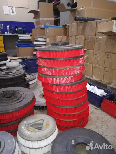 Замена ворса на щетках поломоечных машин