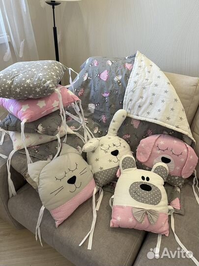 Бортики в детскую кроватку + одеяльце