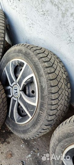 Gislaved Nord Frost 200 205/60 R16 T