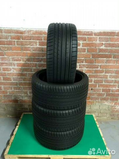 Dunlop SP Sport Maxx GT 285/30 R21