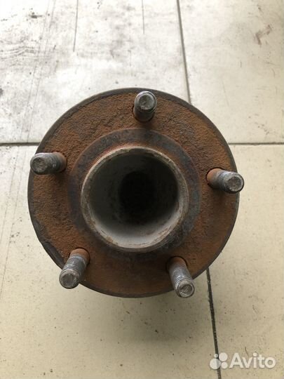 Ступица задняя цапфа Ford Focus 3