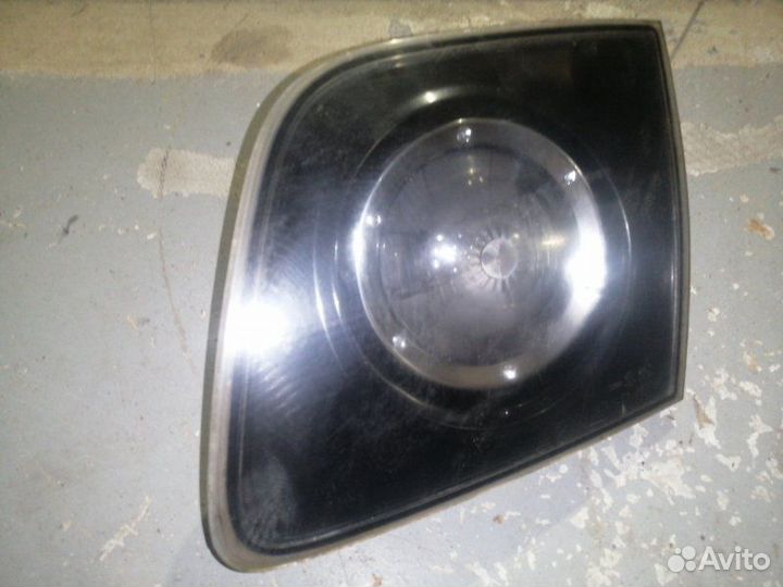 Фонарь в крышку багажника задний правый Mazda 3 BK