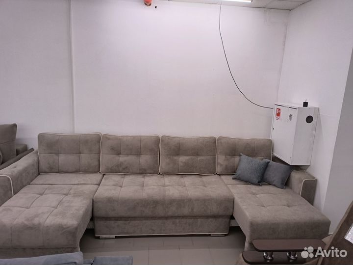 Диван Фемина с кантом