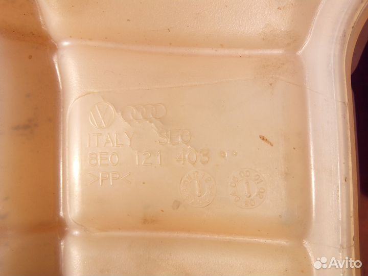 Расширительный бачок VW Passat B5+