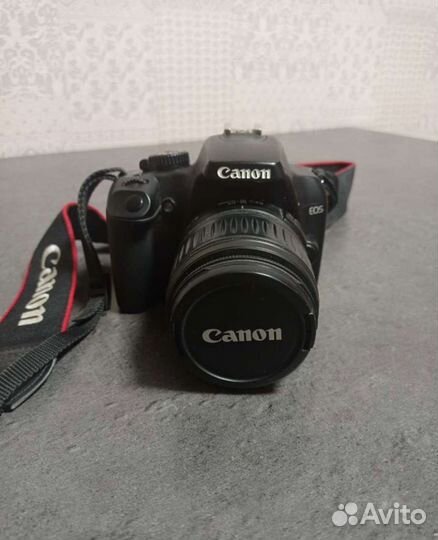 Зеркальный фотоаппарат canon