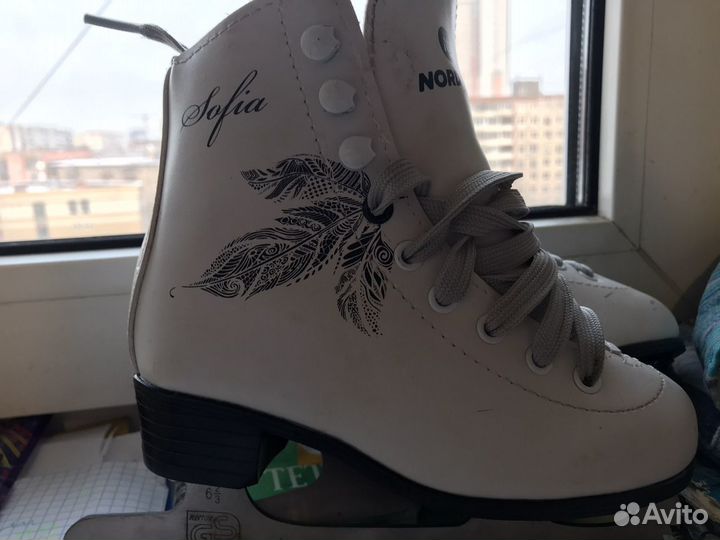 Коньки фигурные