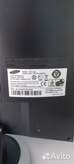 Монитор Samsung 721N