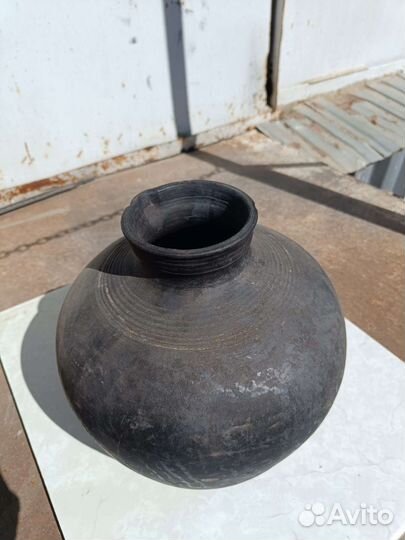 Корчага. Старинный глиняный горшок