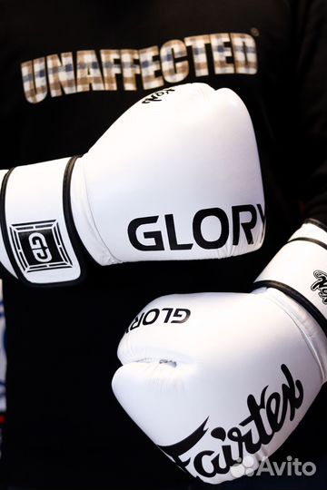 Боксерские перчатки Glory Fairtex bgvg White