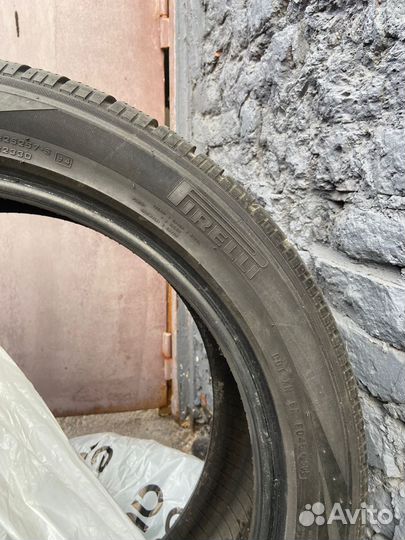 Pirelli Carrier 255/45 R20 105V