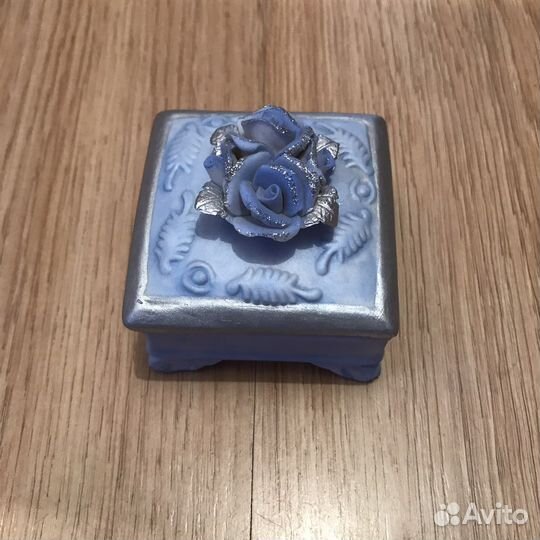 Шкатулка для украшений