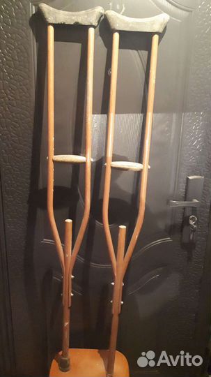 Костыли деревянные подмышечные