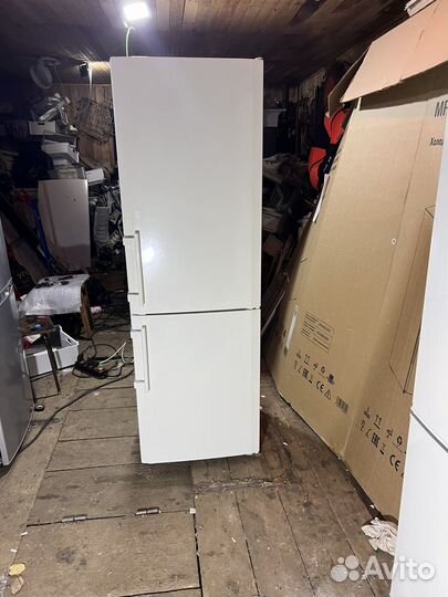 Холодильник Liebherr