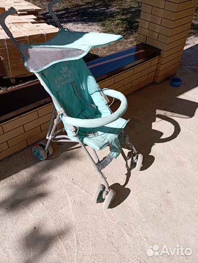 Прогулочная коляска