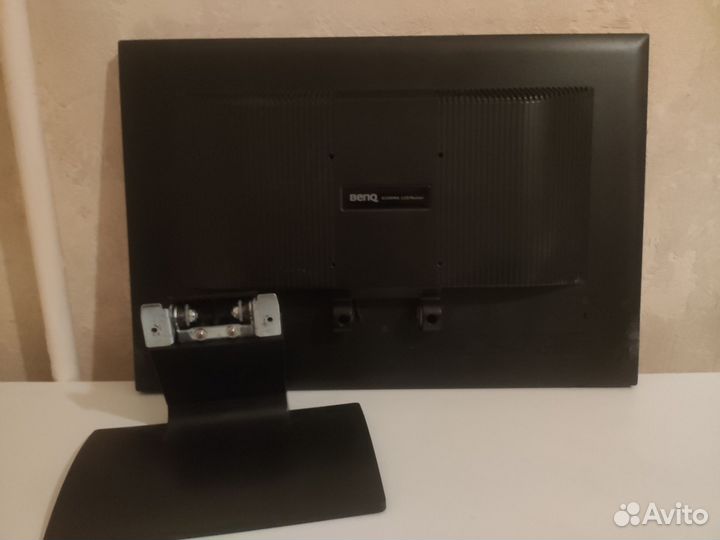 Монитор BenQ G2200WA сломанный