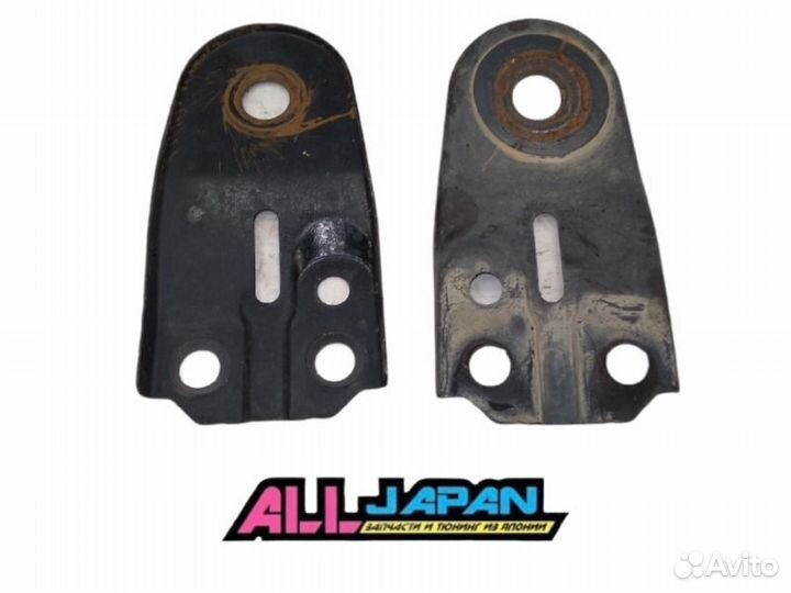 Кронштейн балки, проставка Mazda 3 Mps BK L3VDT