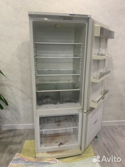 Холодильник атлант двухкамерный