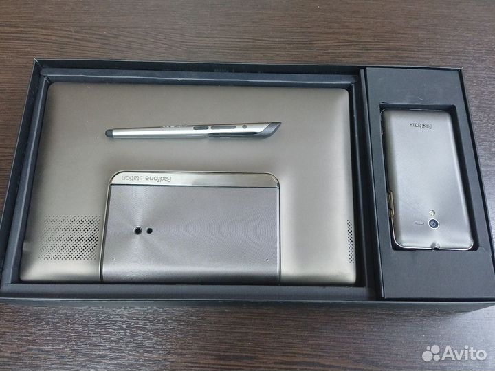 Планшет asus PadFone Station