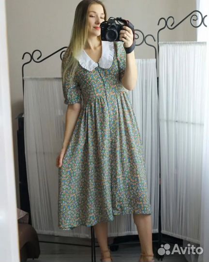 Платье шифоновое с белым воротником