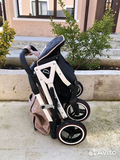 Прогулочная коляска прокат