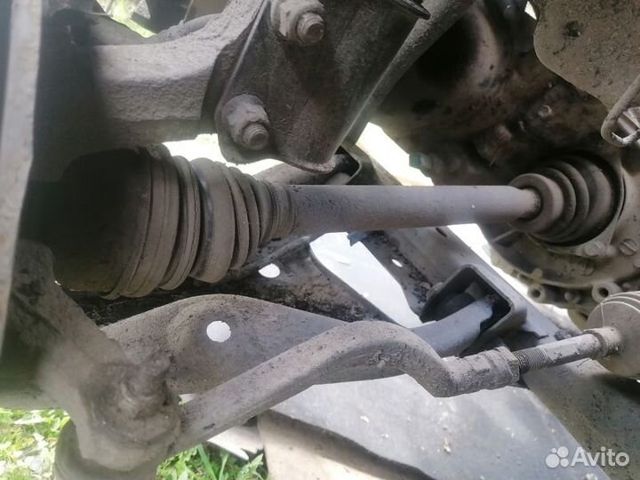 Привод передний левый Renault Logan