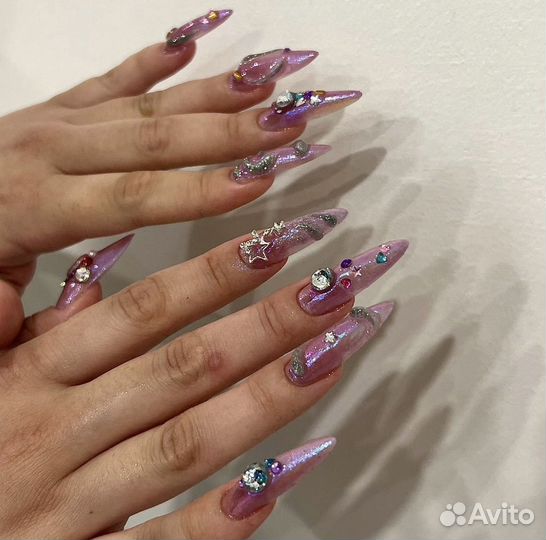 Модель на наращивание ногтей, крейзи дизайны